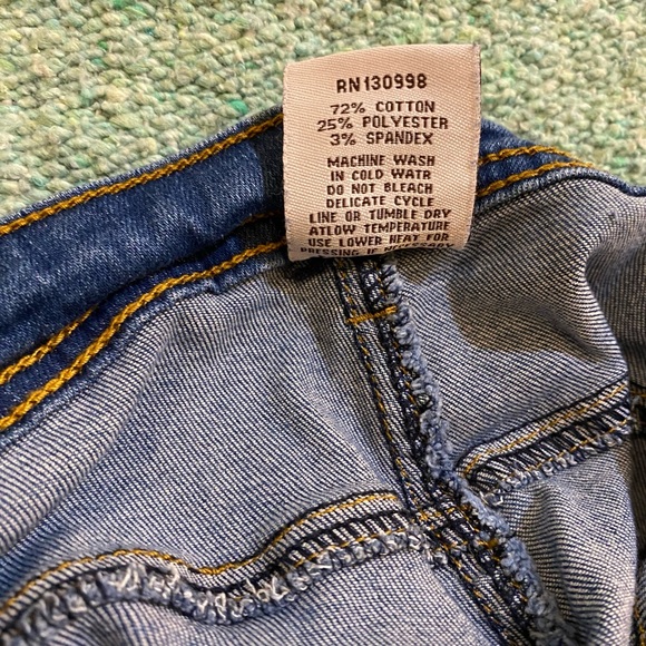 H&Y Fashion Paisley and Floral Embroidered Bell Bottom Blue Jeans - Picture 9 of 10